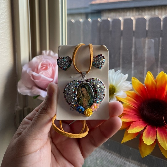 Our lady Guadalupe 925 sterling silver heart rhinestone pendant and earrings - Picture 17 of 17